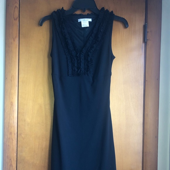 CUTE SHORT BLACK DRESS - Picture 1 of 8